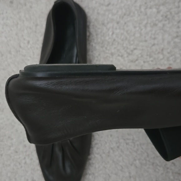 Massimo Dutti Black Leather Flats - Picture 7 of 9